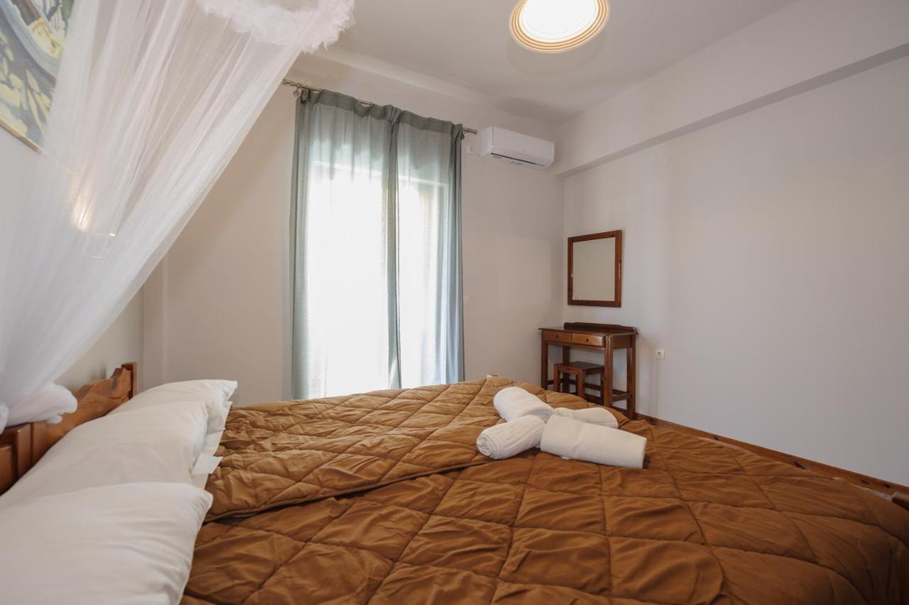 Elias & Vasili House Hotel Agios Georgios Pagon Exterior foto